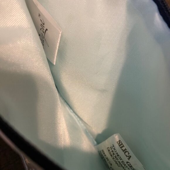 Mini Zipper Pouch - Picture 3 of 7